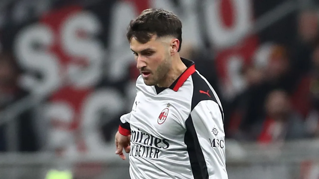 Santiago Giménez, AC Milan