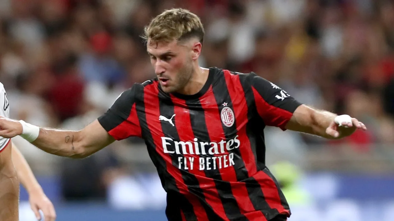 Santiago Giménez, AC Milan 