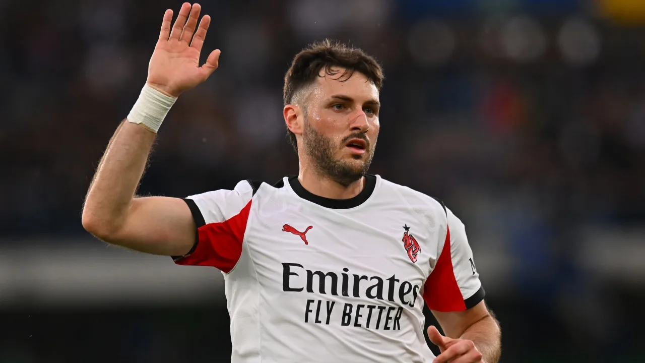 Santiago Giménez, AC Milan 