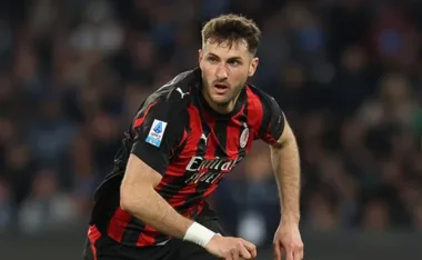 Santiago Giménez, Napoli vs AC Milan