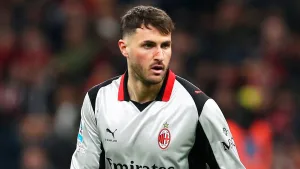 Dónde y a qué hora ver a Santiago Giménez y AC Milan vs Udinese por la Serie A 2025-26