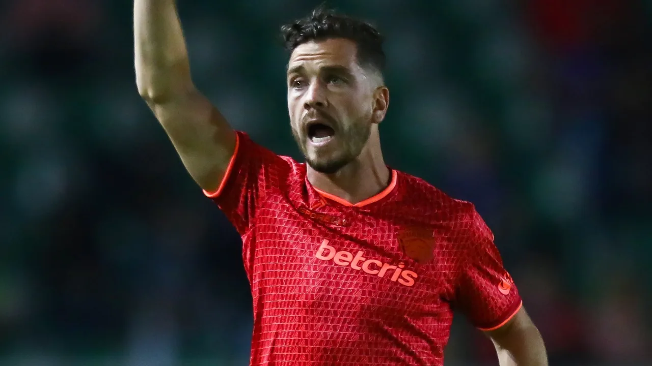 Tomás Molina, Juárez