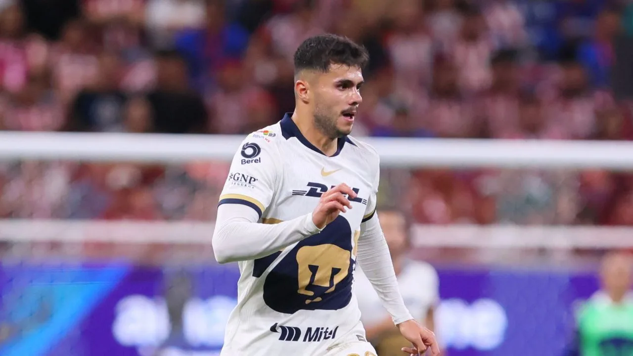 Alan Medina, jugador de Pumas. 