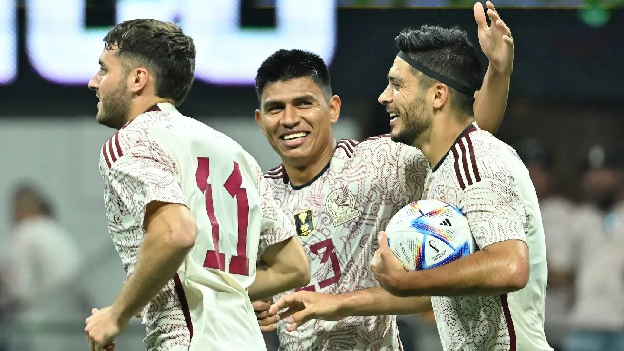 Panini reveló a los 18 jugadores del Tri que aparecen.