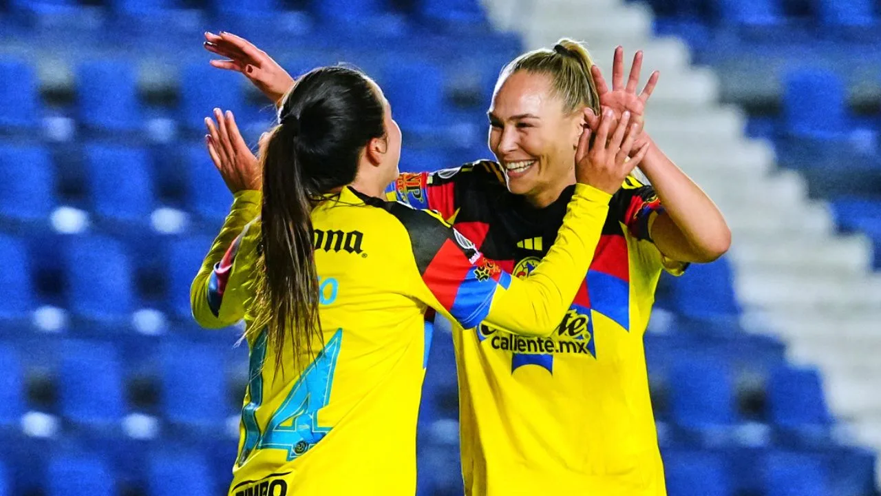 Imagen de Alexa Soto e Irene Guerrero del América Femenil.