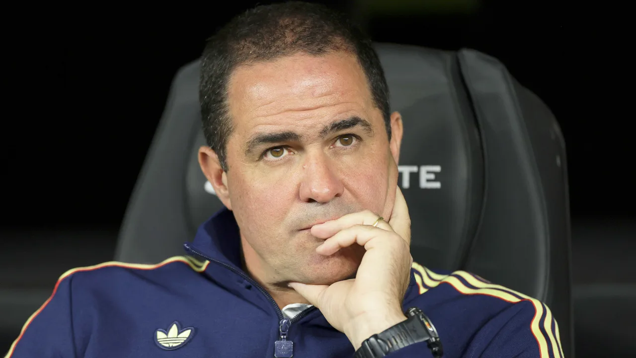 André Jardine, DT del América.