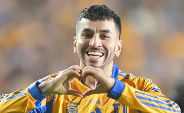 Ángel Correa y su futuro en Tigres.