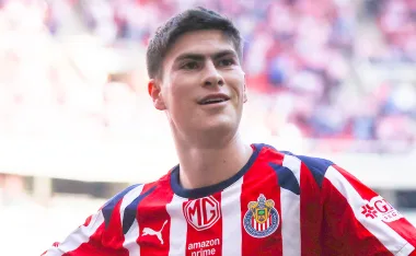 Armando González, figura de Chivas en Liga MX.