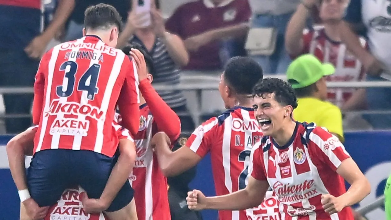 Chivas, equipo que hoy enfrenta a Pumas. 