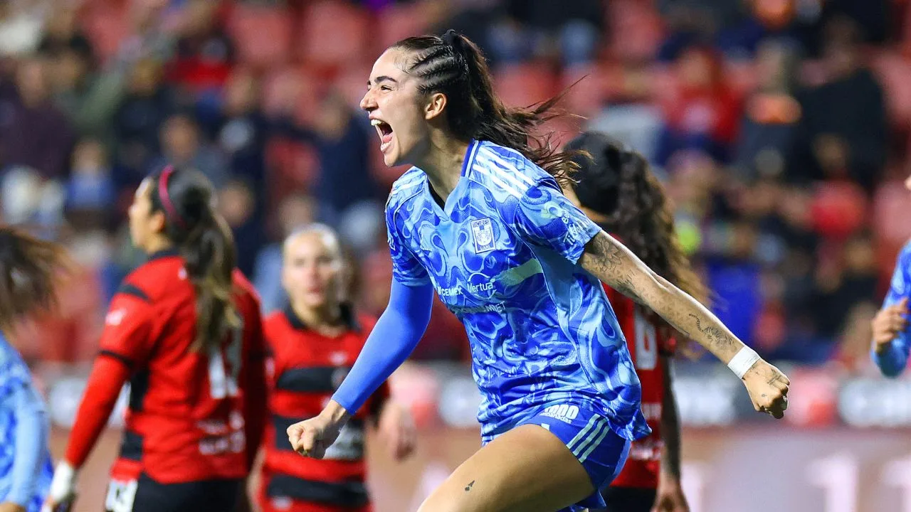Diana Ordóñez, jugadora de Tigres Femenil tras anotarle a Tijuana. 