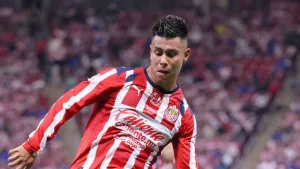 Necaxa vs Chivas: La polémica jugada que pudo cambiar el partido para el Rebaño