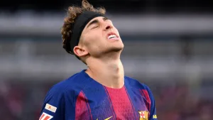 Fermín López sufre brutal golpe en el Atlético de Madrid vs Barcelona y no deja de sangrar por este motivo