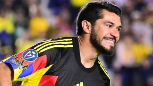 Ausencia de Henry Martín desata especulaciones y revelan la verdadera razón por la que no viajó con América