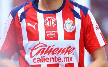 El jugador de Chivas se equivocó.
