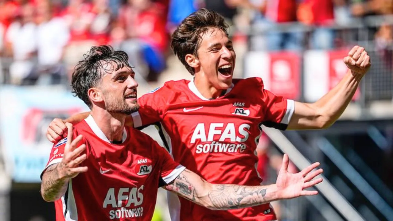 Mateo Chávez es campeón con el AZ Alkmaar: Cuántos mexicanos han ganado títulos en Europa.