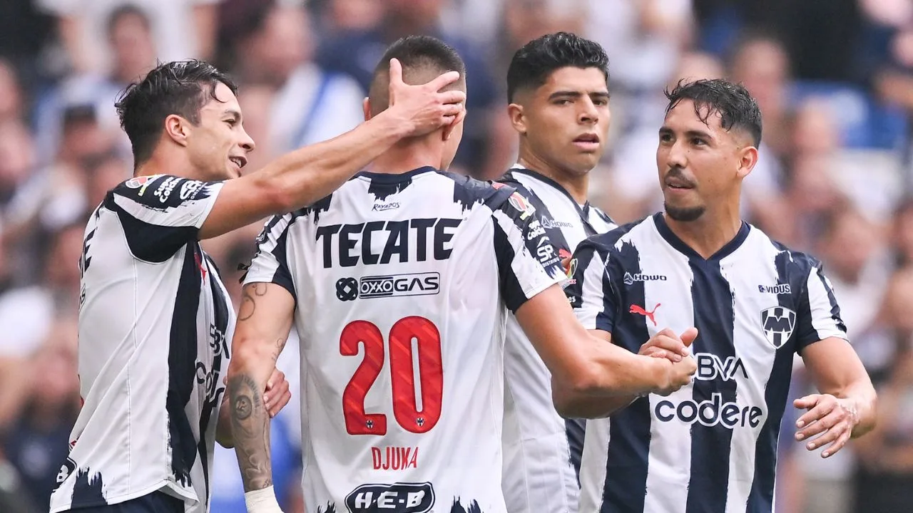 Jugadores de Rayados de Monterrey. 