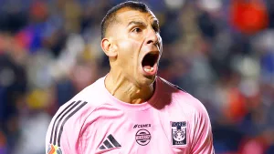 La poderosa razón por la cual Nahuel Guzmán renovó automáticamente su contrato en Tigres