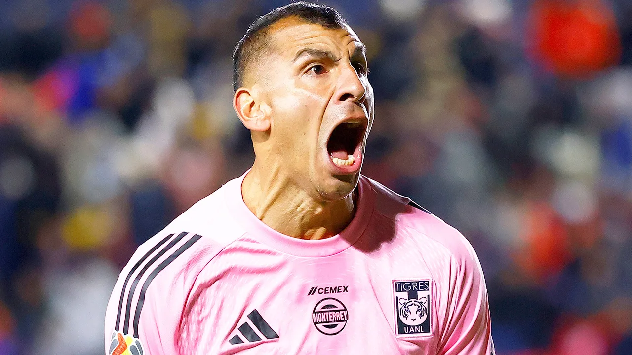 Nahuel Guzmán y su futuro en Tigres.