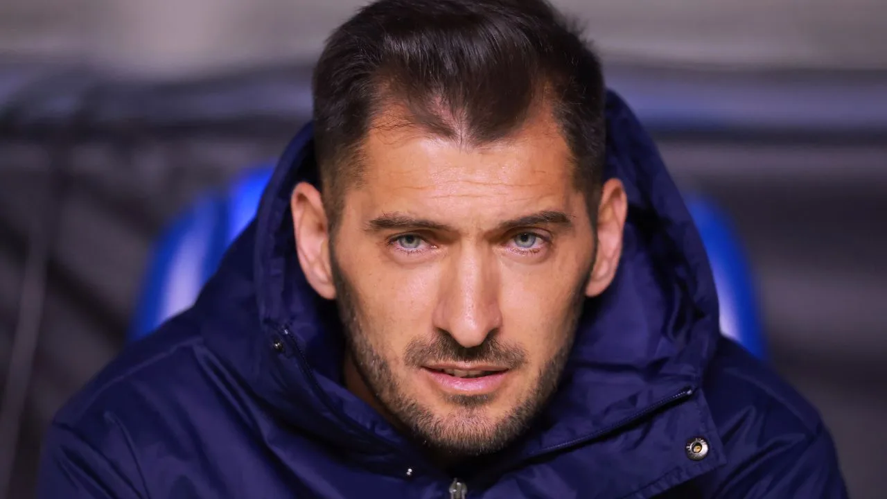 Rayados de Monterrey corre a Nico Sánchez como DT pero no le cierra las puertas y esto pasaría en su futuro.