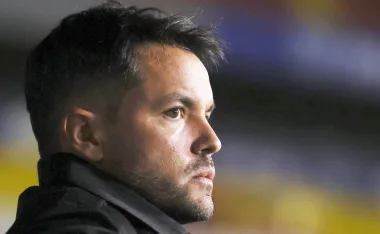 Nicolás Larcamón, DT de Cruz Azul.