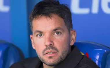 Nicolás Larcamón se fue de Cruz Azul.