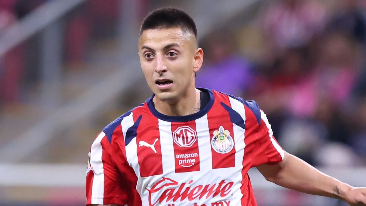 Piojo Alvarado, jugador de Chivas. 