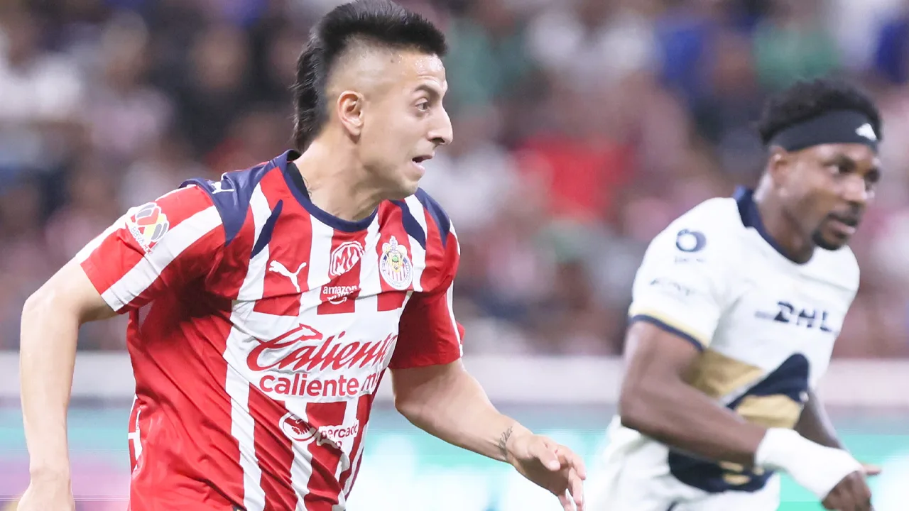 Piojo Alvarado, protagonista de un gol fantasma.