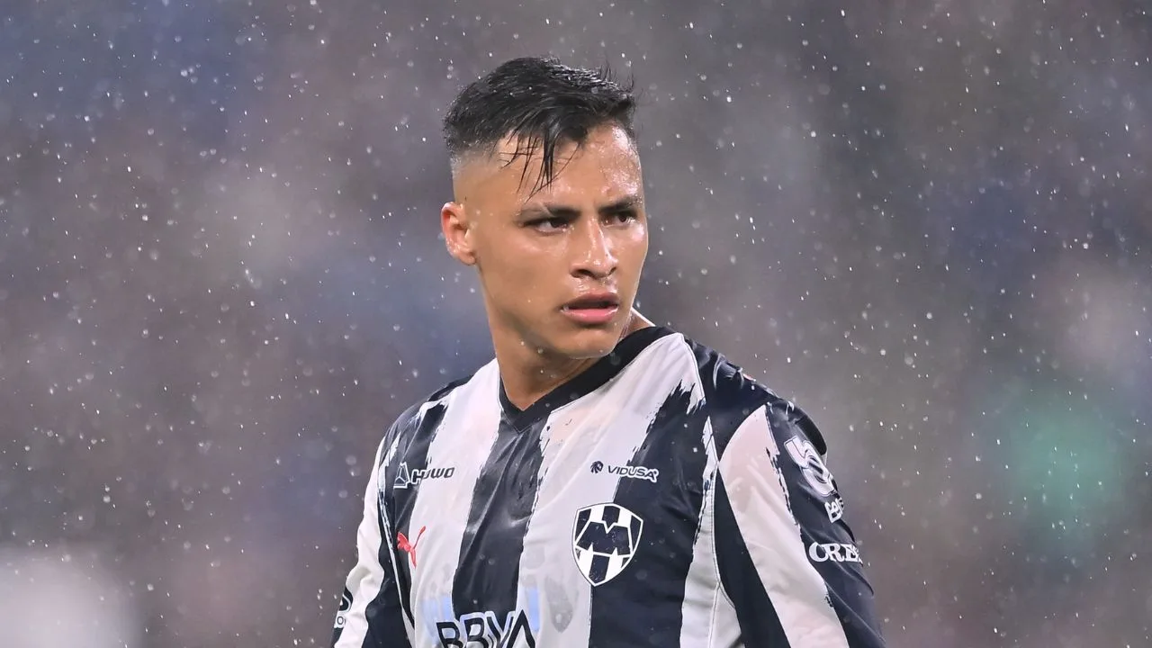 Roberto de la Rosa, jugador de Rayados de Monterrey. 