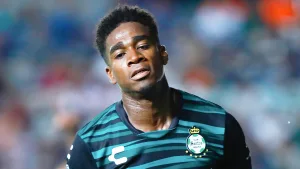 Santos Laguna afronta grave demanda ante la FIFA: reclaman deuda millonaria de los laguneros