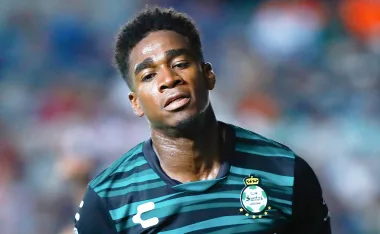 Santos Laguna y un problema legal.