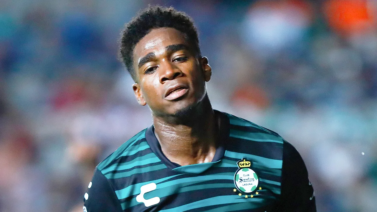 Santos Laguna y un problema legal.