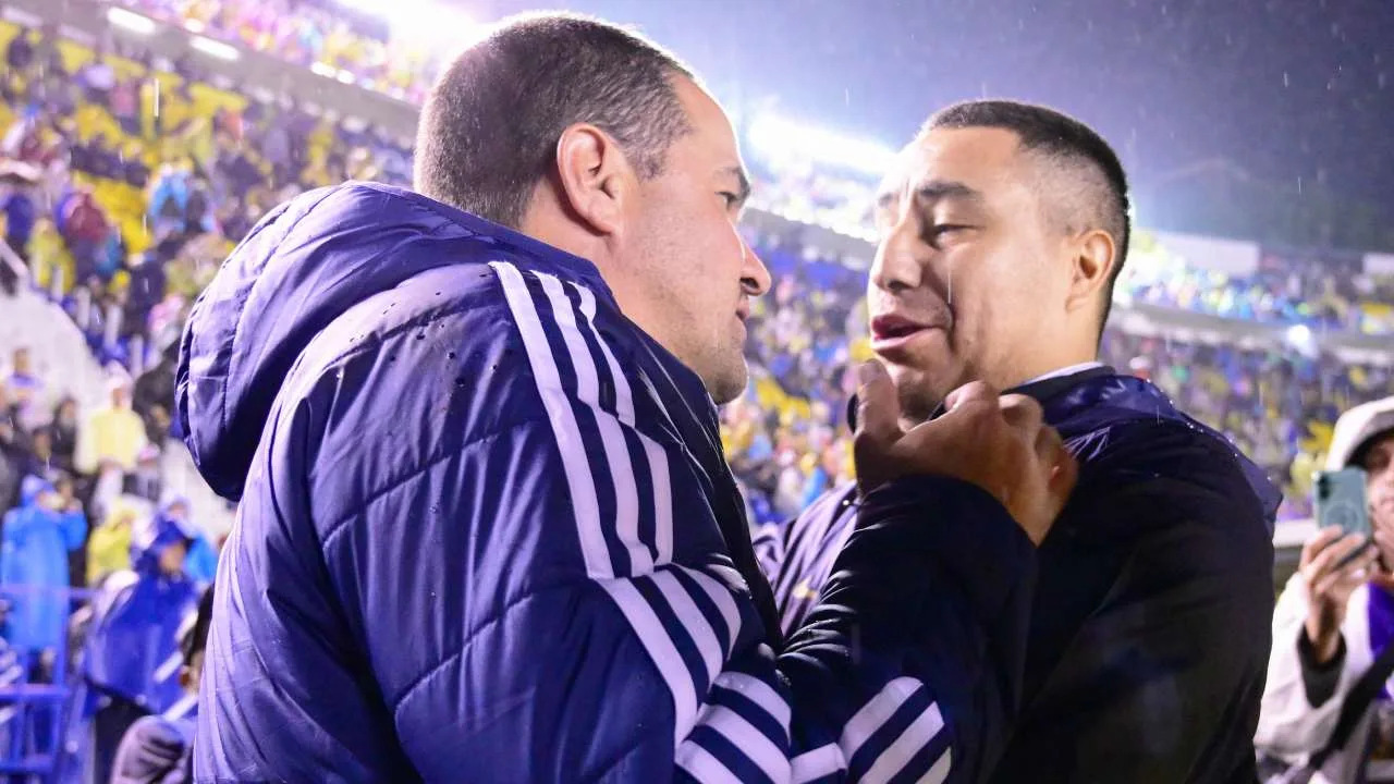 Efraín Juárez ignora a André Jardine en el América vs Pumas