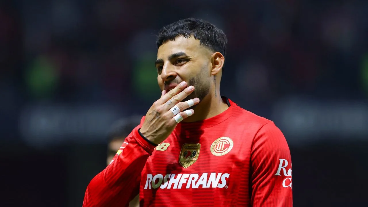 Alexis Vega, jugador del Toluca.