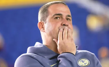 André Jardine, DT del América.
