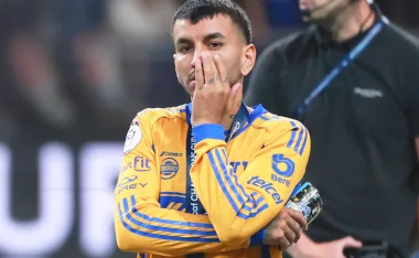 Ángel Correa se lamenta tras perder la Concachampions con Tigres.