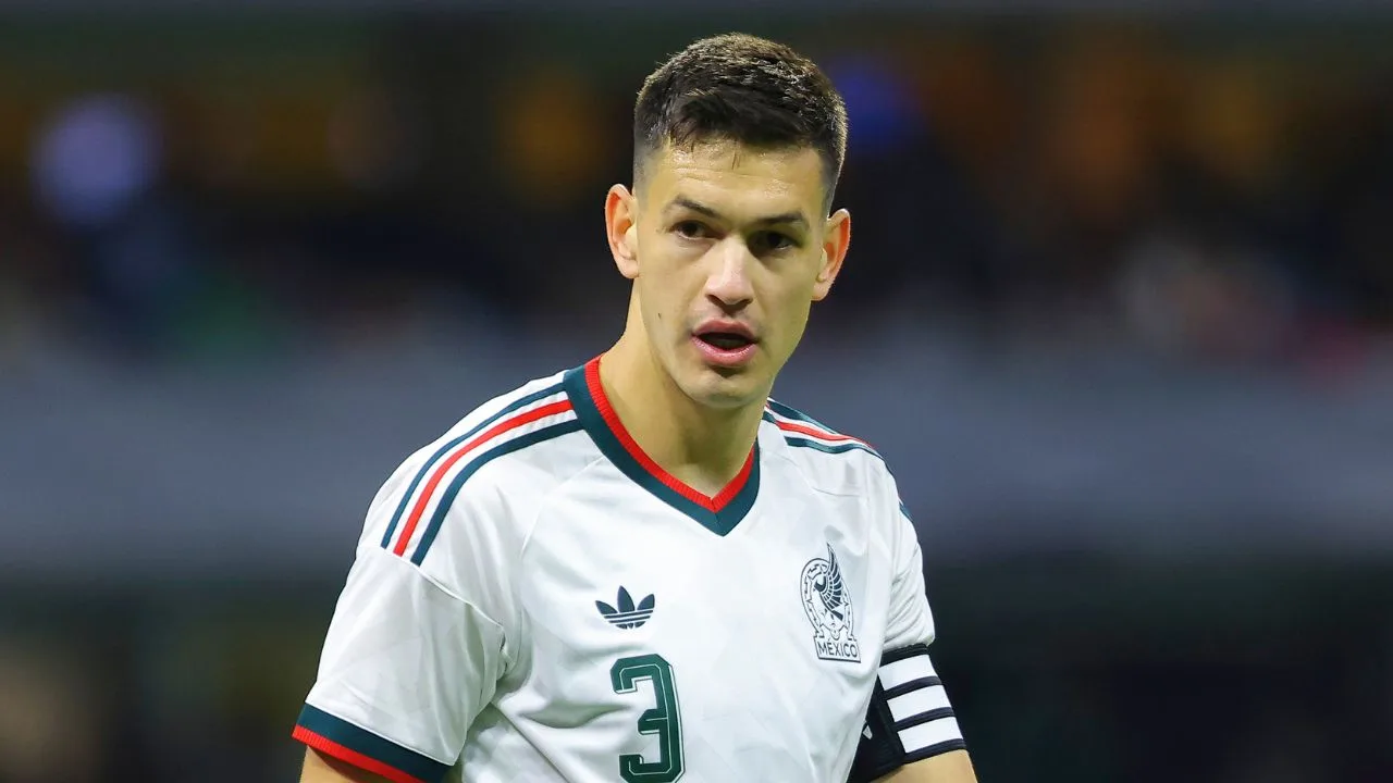 Por qué no juega César Montes en el partido México vs Ghana rumbo al Mundial 2026.