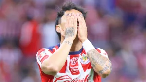 Chivas vs Tigres: las imágenes del VAR que desatan nuevo escándalo tras gol anulado al Rebaño