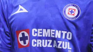 Cruz Azul tiene negociaciones avanzadas por César Montes como fichaje estrella para el Apertura 2026