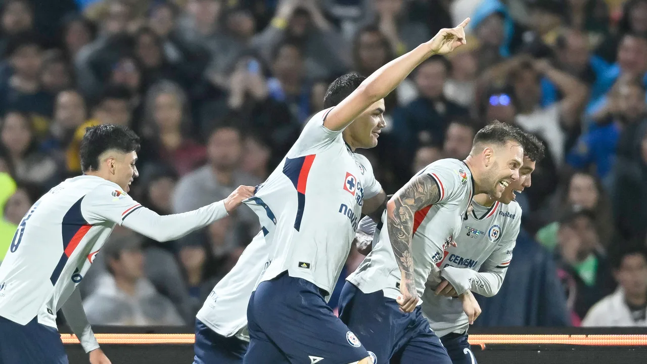 El alocado festejo del Cruz Azul.