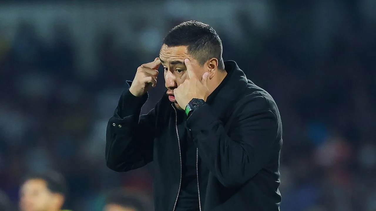 Efraín Juárez, director técnico de Pumas. 