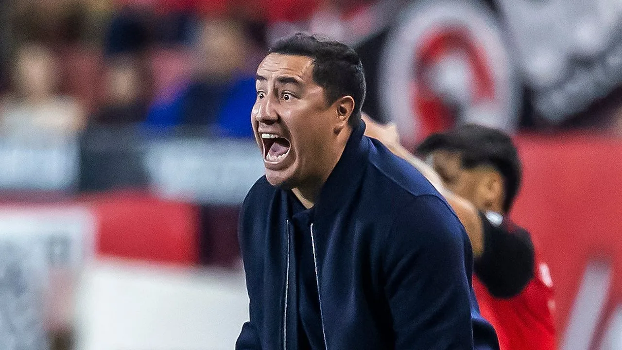 Efraín Juárez, director técnico de Pumas. 
