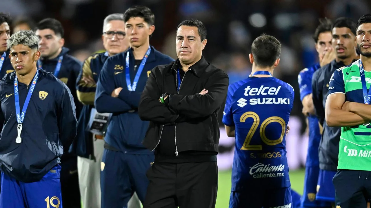 Efraín Juárez tendría ofertas de Europa y la MLS para dejar a Pumas.