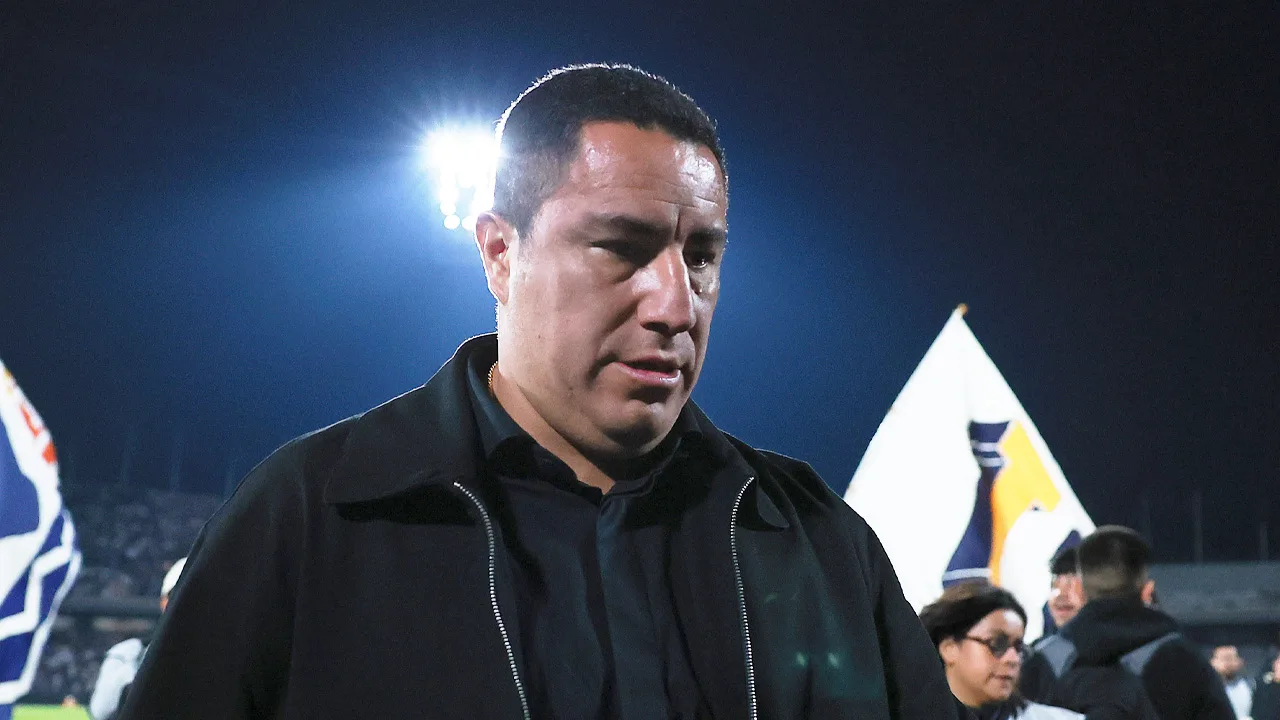 Efraín Juárez, DT de Pumas.