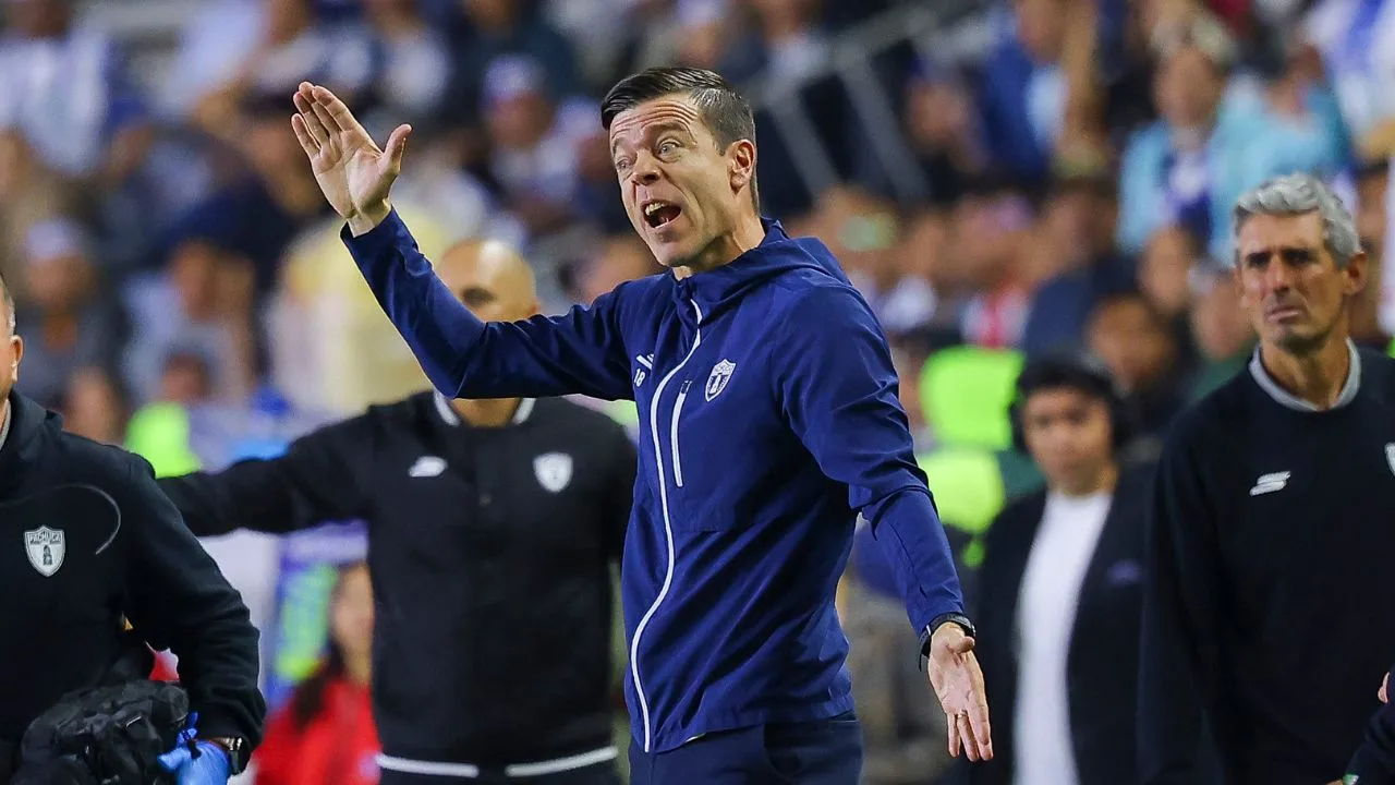 Esteban Solari, director técnico de Pachuca. 