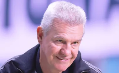 Javier Aguirre, DT de México, tiene el once ideal.