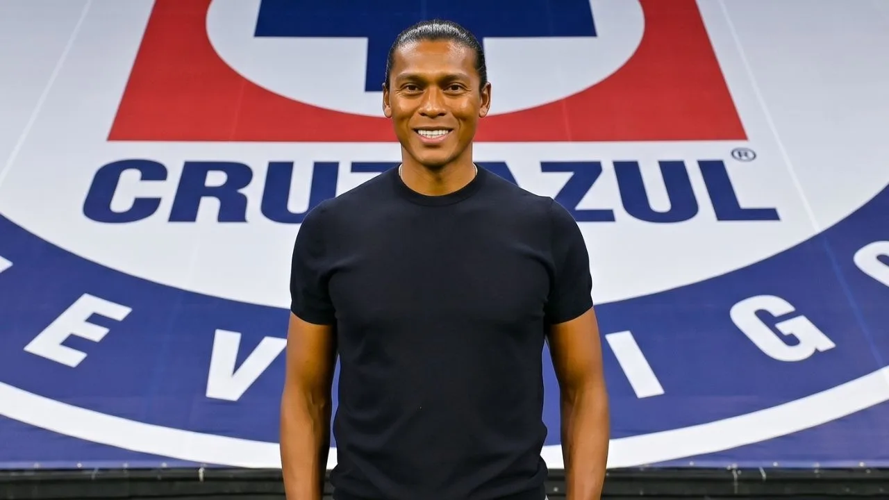 Quién es Joel Huiqui, el DT que tiene a Cruz Azul en la Final del Clausura 2026.