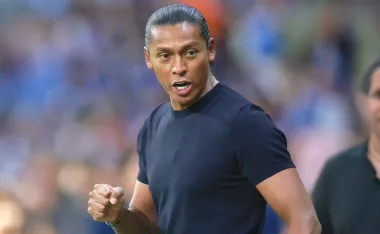 Joel Huiqui y su festejo en Cruz Azul.