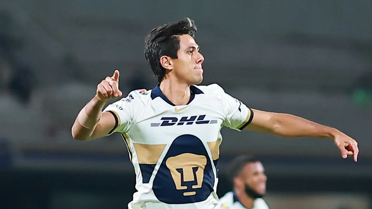 José Juan Macías, jugador de Pumas. 