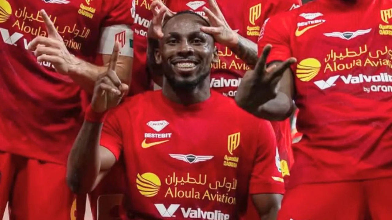 El emotivo mensaje de Julián Quiñones tras ser campeón de goleo en la Liga de Arabia.