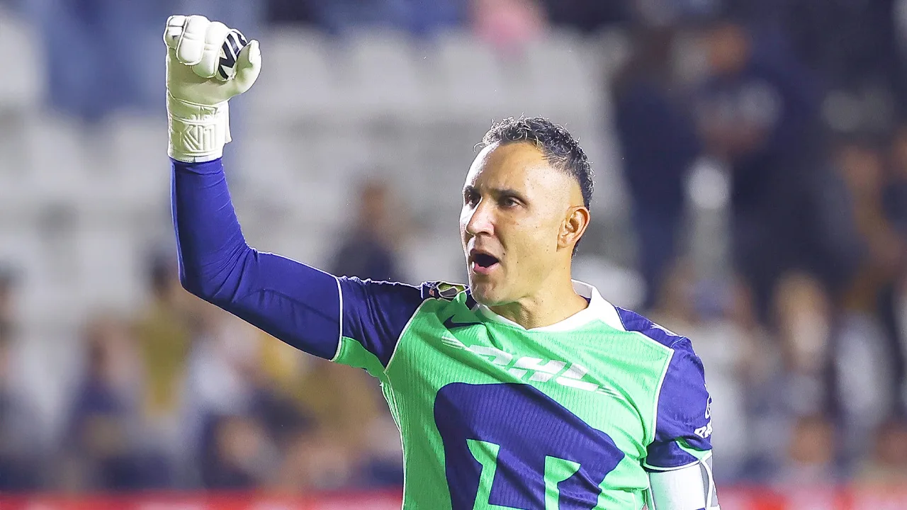 Keylor Navas, capitán y figura en Pumas.